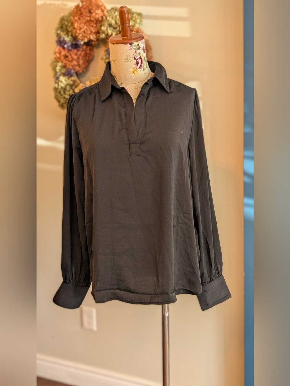 Banana Republic Classic Black Long-Sleeve Women's